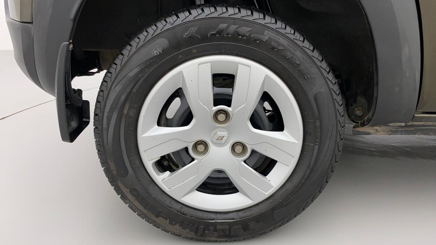 2019 Renault Kwid RXT 1.0 AMT (O), Petrol, Automatic, 33,733 km, Right Rear Wheel
