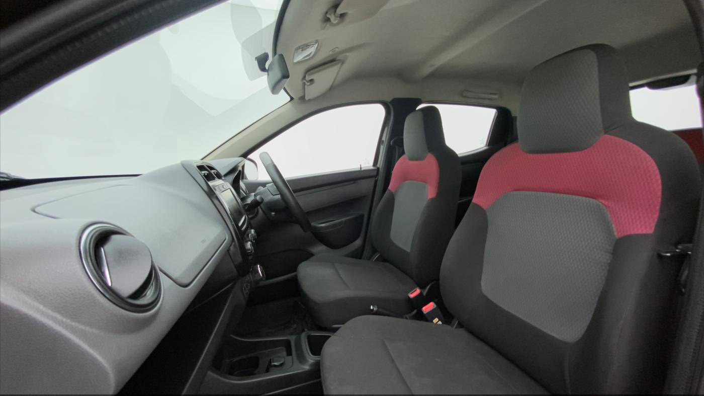 2019 Renault Kwid RXT 1.0 AMT (O), Petrol, Automatic, 33,733 km, Right Side Front Door Cabin