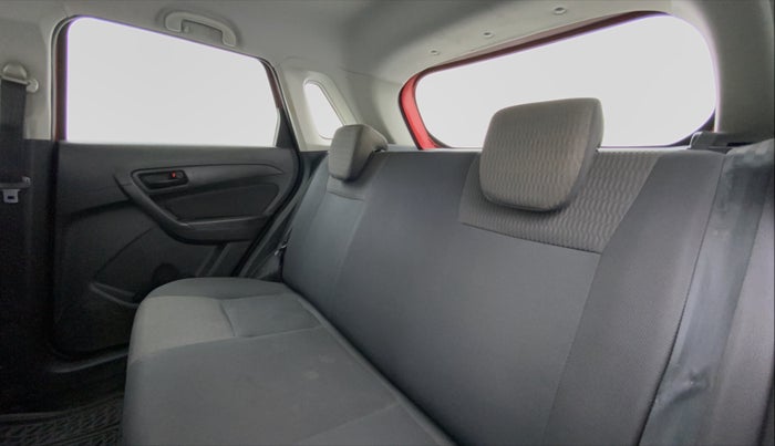 2018 Maruti Vitara Brezza VDI OPT, Diesel, Manual, 64,311 km, Right Side Door Cabin View