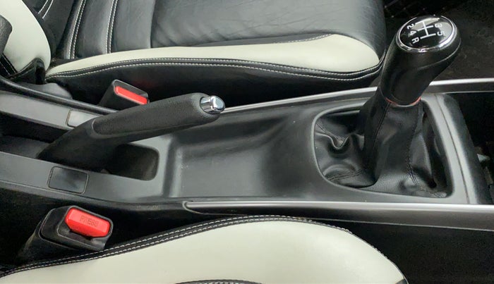 2021 Toyota Glanza G MT PETROL, Petrol, Manual, 16,636 km, Gear Lever