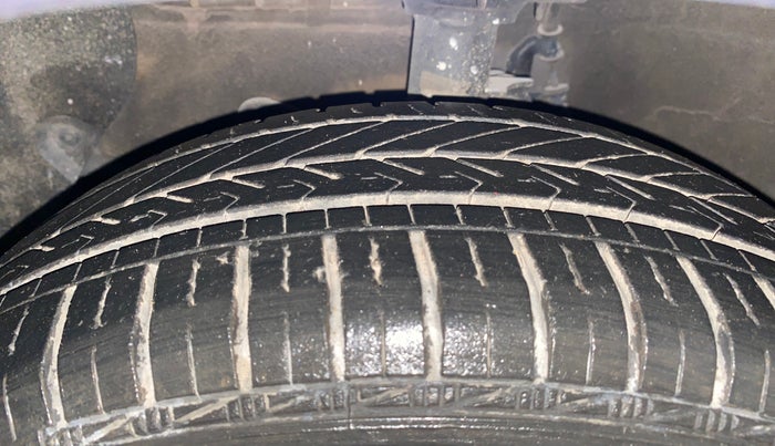 2019 Hyundai Grand i10 MAGNA 1.2 KAPPA VTVT, Petrol, Manual, 28,161 km, Left Front Tyre Tread