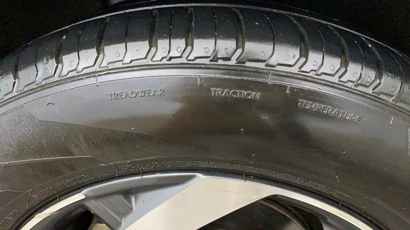 2019 Hyundai VENUE SX PLUS 1.0 TURBO DCT, Petrol, Automatic, 80,263 km, Left Front Tyre Tread