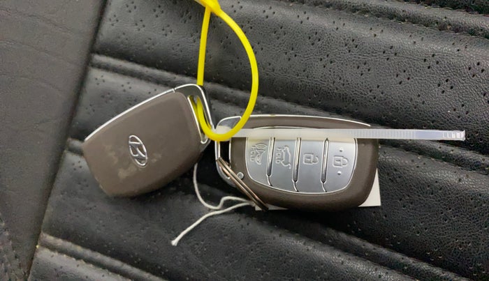 2019 Hyundai VENUE SX PLUS 1.0 TURBO DCT, Petrol, Automatic, 80,141 km, Key Close Up