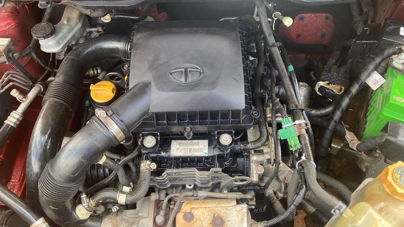 2019 Tata NEXON XZA PLUS PETROL, Petrol, Automatic, 65,473 km, Engine View