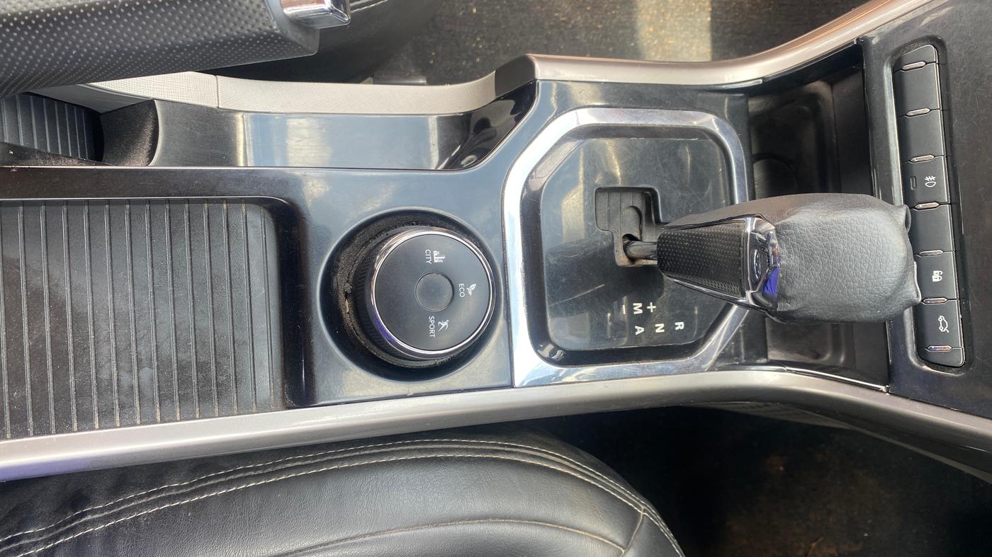 2019 Tata NEXON XZA PLUS PETROL, Petrol, Automatic, 65,473 km, Gear Lever