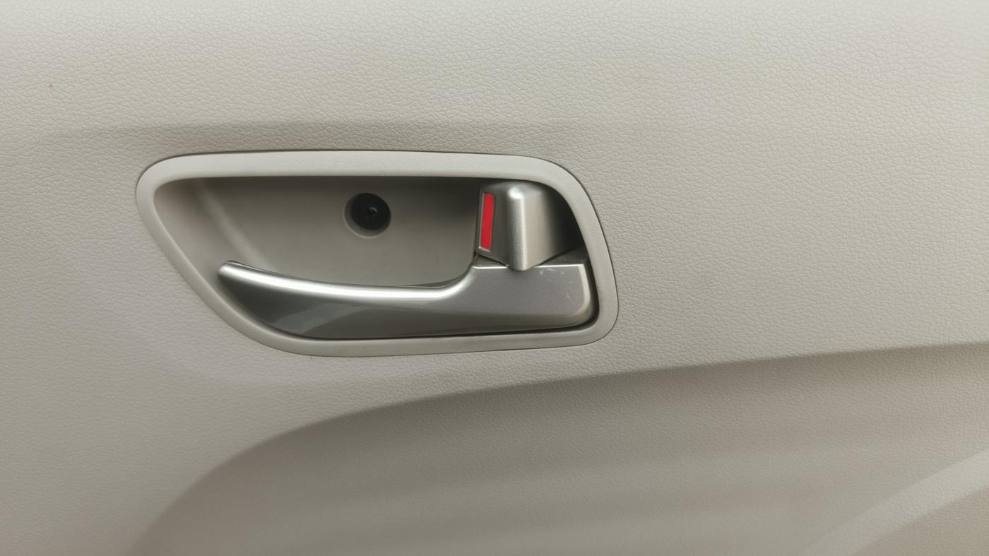 2019 Hyundai NEW SANTRO SPORTZ MT, Petrol, Manual, 32,179 km, Driver Side Door Panels Control