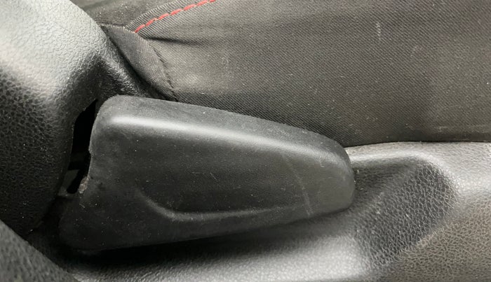 2021 Renault Kwid RXT 1.0 (O), Petrol, Manual, 21,013 km, Driver Side Adjustment Panel