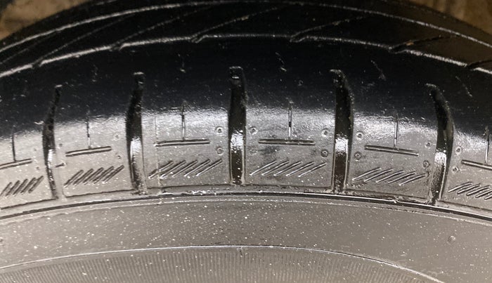 2021 Maruti Dzire VXI AMT, Petrol, Automatic, 75,490 km, Left Front Tyre Tread