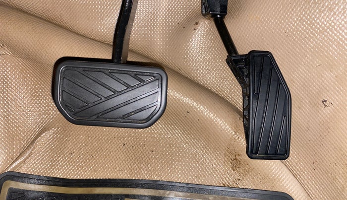 2021 Maruti Dzire VXI AMT, Petrol, Automatic, 75,490 km, Pedals