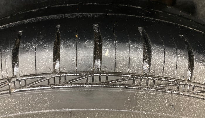 2021 Maruti Dzire VXI AMT, Petrol, Automatic, 75,490 km, Left Rear Tyre Tread