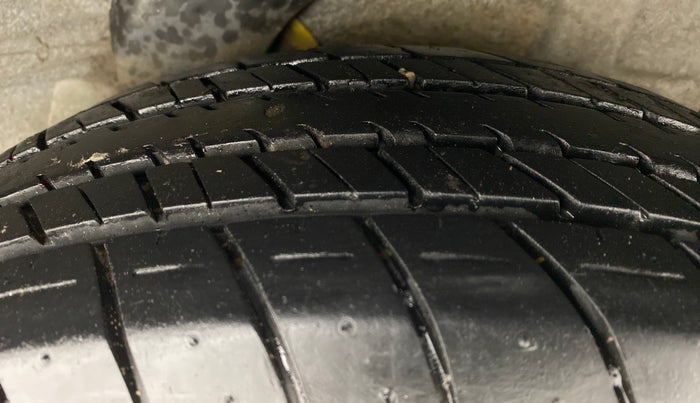 2010 Hyundai i20 MAGNA O 1.2, Petrol, Manual, 75,771 km, Left Rear Tyre Tread