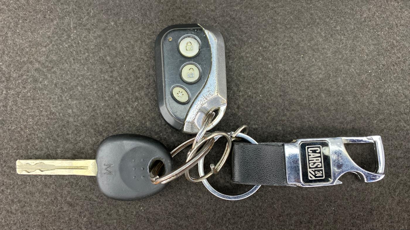 2010 Hyundai i20 MAGNA O 1.2, Petrol, Manual, 75,771 km, Key Close Up