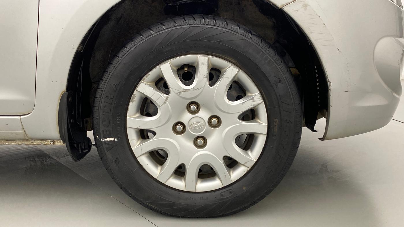 2010 Hyundai i20 MAGNA O 1.2, Petrol, Manual, 75,771 km, Right Front Wheel