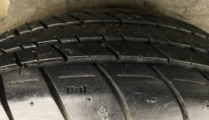2010 Hyundai i20 MAGNA O 1.2, Petrol, Manual, 75,771 km, Right Rear Tyre Tread