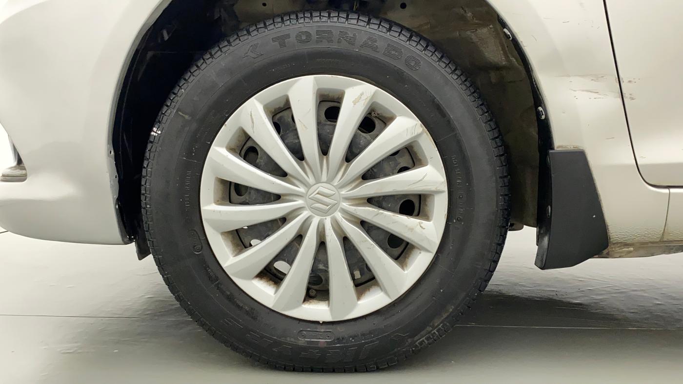2015 Maruti Swift Dzire VXI, Petrol, Manual, 36,888 km, Left Front Wheel