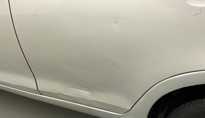 2015 Maruti Swift Dzire VXI, Petrol, Manual, 36,888 km, Rear left door - Slightly dented