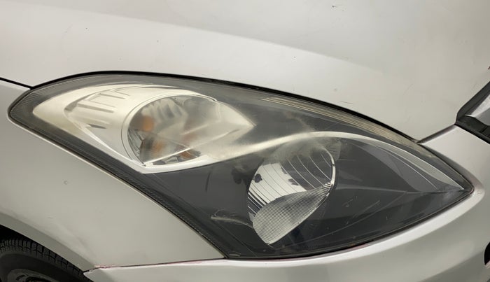 2015 Maruti Swift Dzire VXI, Petrol, Manual, 36,888 km, Right headlight - Minor scratches