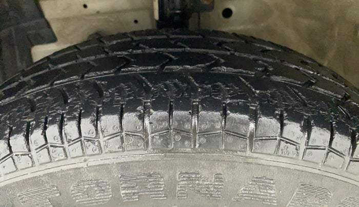 2015 Maruti Swift Dzire VXI, Petrol, Manual, 36,888 km, Left Front Tyre Tread
