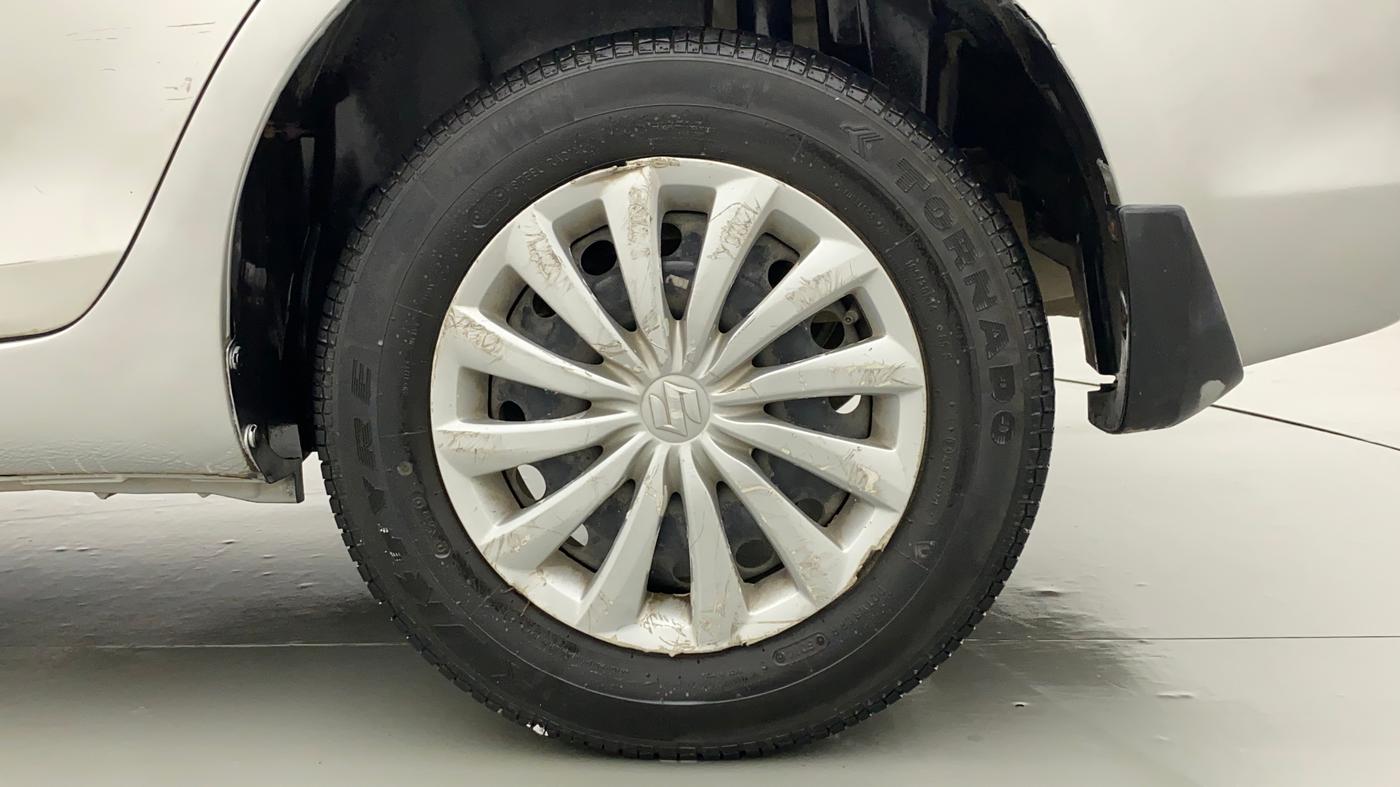 2015 Maruti Swift Dzire VXI, Petrol, Manual, 36,888 km, Left Rear Wheel