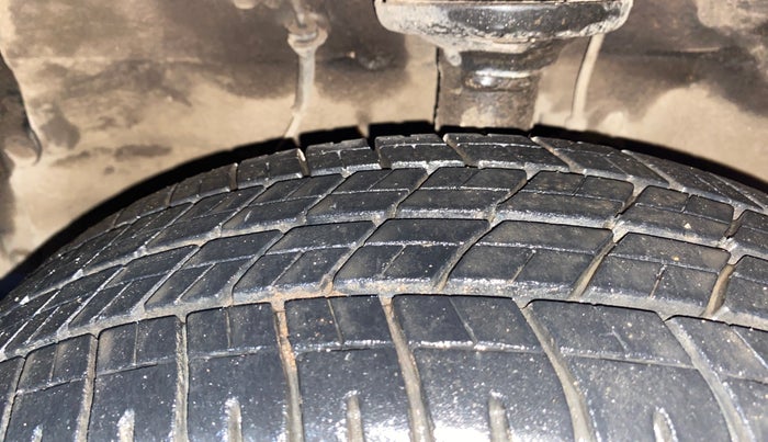 2018 Maruti Wagon R 1.0 VXI+ (O) MT, Petrol, Manual, 26,846 km, Left Front Tyre Tread