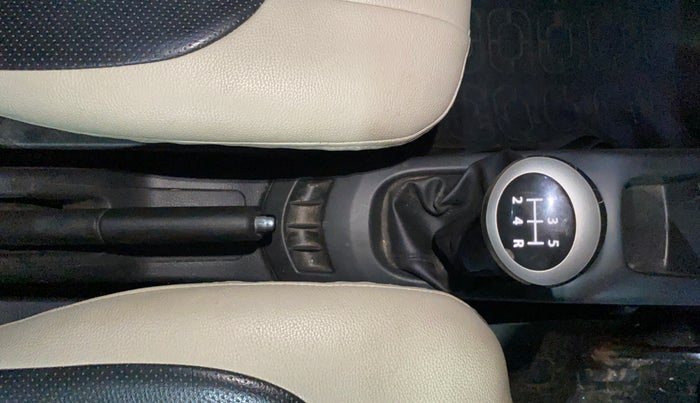 2018 Maruti Wagon R 1.0 VXI+ (O) MT, Petrol, Manual, 26,846 km, Gear Lever