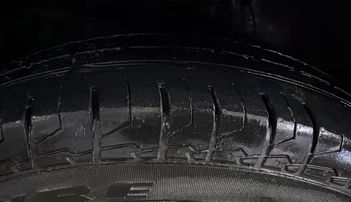2016 Honda City 1.5L I-VTEC V MT, Petrol, Manual, 33,806 km, Left Front Tyre Tread