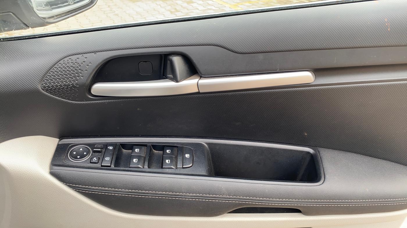 2022 KIA SONET HTX ANNIVERSARY EDITION 1.0 IMT, Petrol, Manual, 14,868 km, Driver Side Door Panels Control