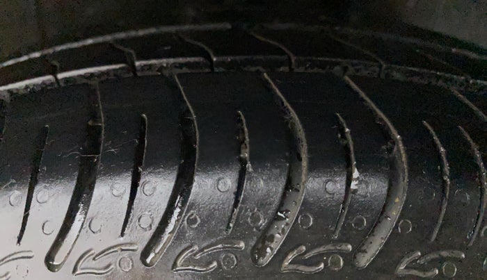 2020 Hyundai GRAND I10 NIOS SPORTZ 1.2 KAPPA VTVT CNG, CNG, Manual, 59,131 km, Left Rear Tyre Tread