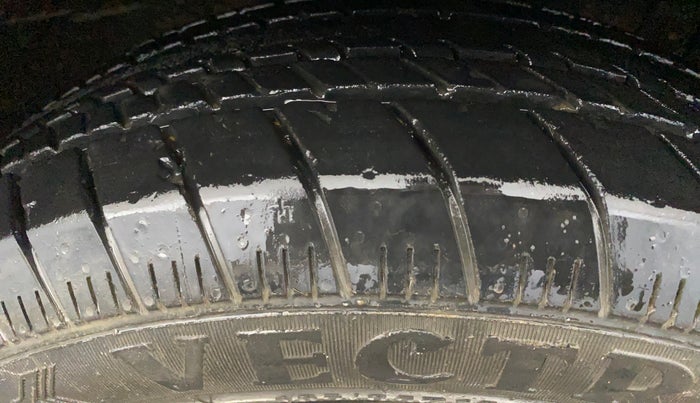 2015 Maruti Ertiga ZXI+, Petrol, Manual, 99,150 km, Right Front Tyre Tread