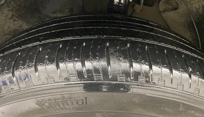 2018 Hyundai Tucson 2WD MT PETROL, Petrol, Manual, 50,164 km, Left Front Tyre Tread