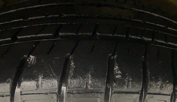 2017 Hyundai Creta SX PLUS 1.6 PETROL, Petrol, Manual, 93,076 km, Left Front Tyre Tread