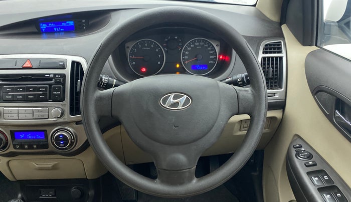 2014 Hyundai i20 MAGNA (O) 1.2, Petrol, Manual, 53,304 km, Steering Wheel Close Up