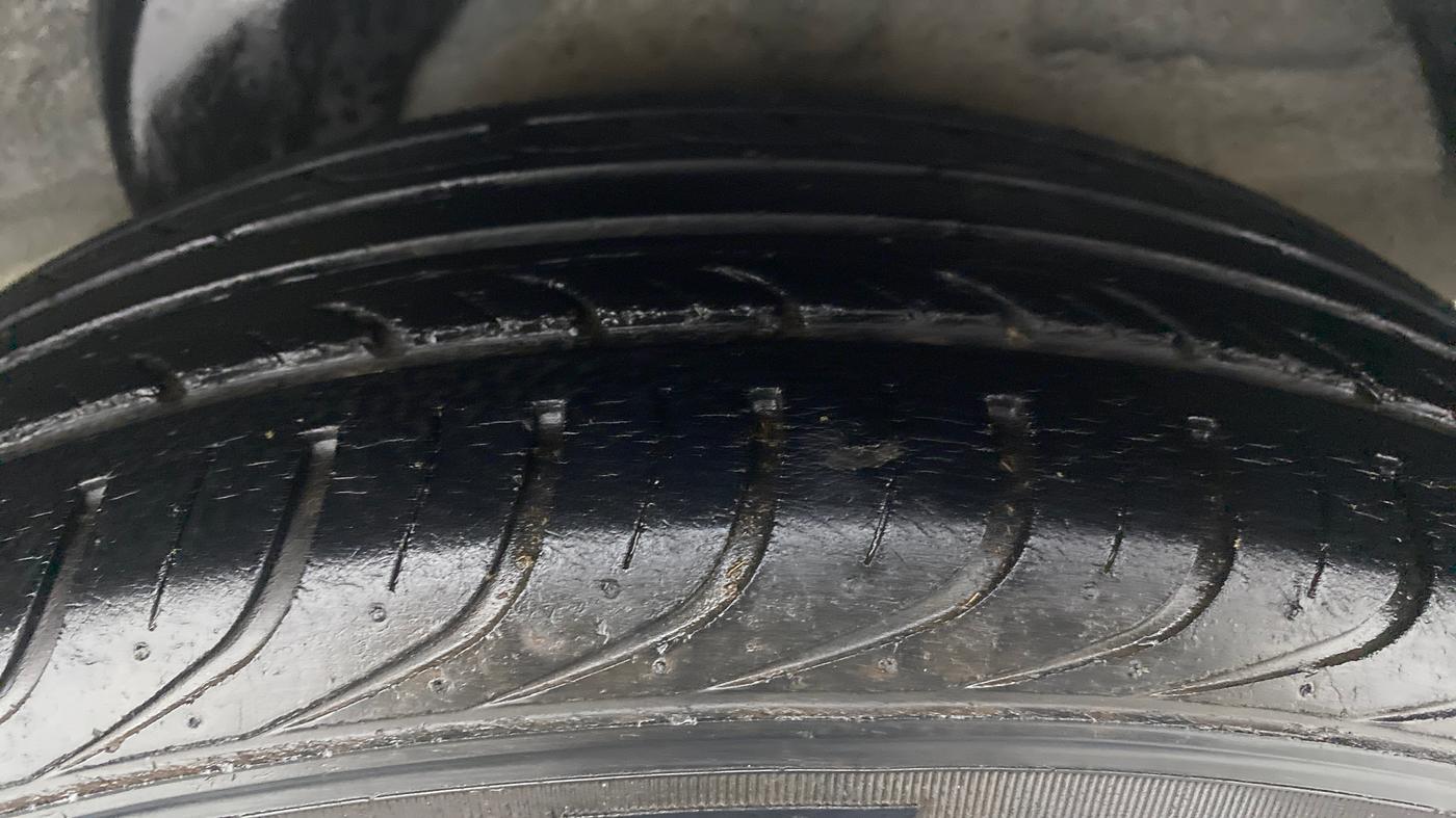 2014 Hyundai i20 MAGNA (O) 1.2, Petrol, Manual, 53,304 km, Left Rear Tyre Tread