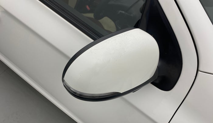 2014 Hyundai i20 MAGNA (O) 1.2, Petrol, Manual, 53,304 km, Right rear-view mirror - Folding motor not working