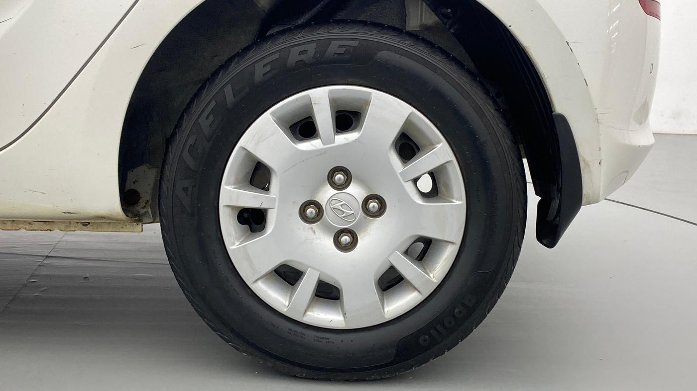 2014 Hyundai i20 MAGNA (O) 1.2, Petrol, Manual, 53,304 km, Left Rear Wheel