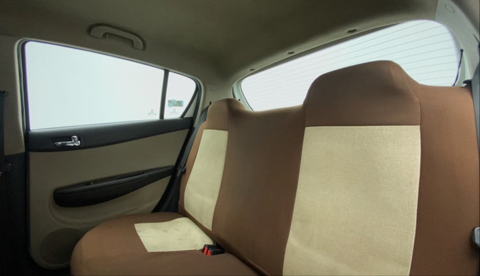 2014 Hyundai i20 MAGNA (O) 1.2, Petrol, Manual, 53,304 km, Right Side Rear Door Cabin