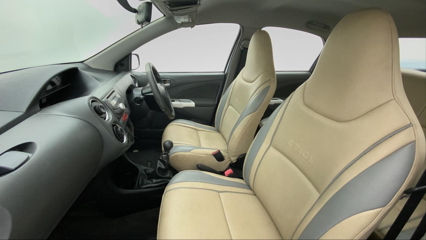 2012 Toyota Etios VD, Diesel, Manual, 40,451 km, Right Side Front Door Cabin View
