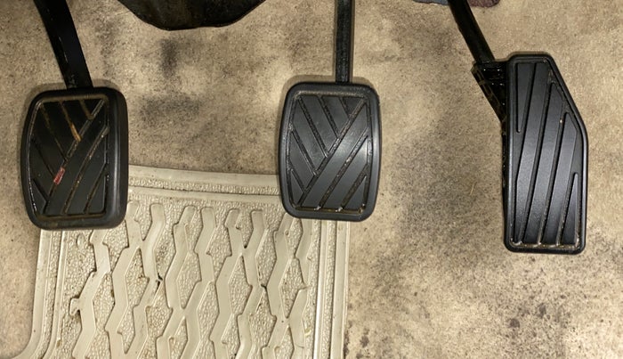 2018 Maruti Dzire VXI, Petrol, Manual, 14,636 km, Pedals