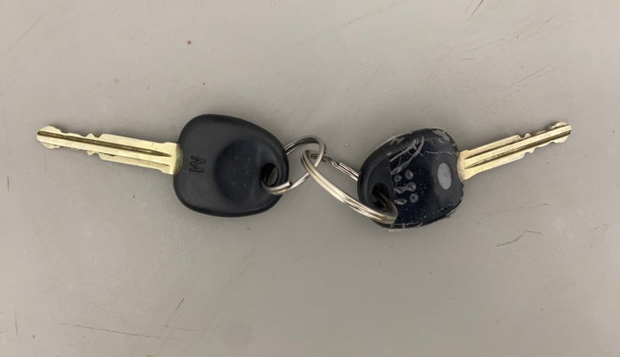 2017 Hyundai Eon MAGNA +, Petrol, Manual, 81,583 km, Key Close Up