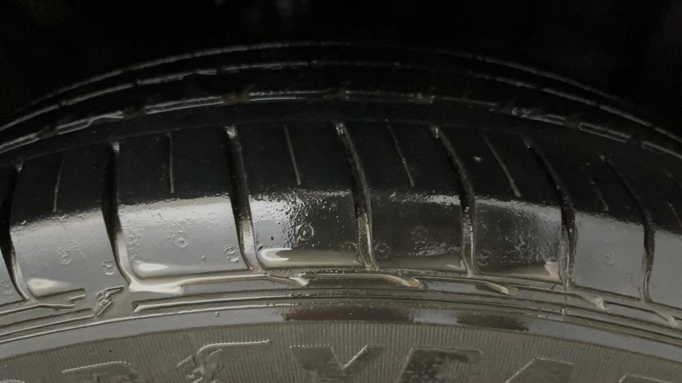 2020 KIA SELTOS HTX IVT 1.5 PETROL, Petrol, Automatic, 35,401 km, Right Front Tyre Tread
