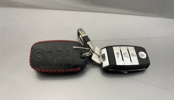 2020 KIA SELTOS HTX IVT 1.5 PETROL, Petrol, Automatic, 35,401 km, Key Close Up