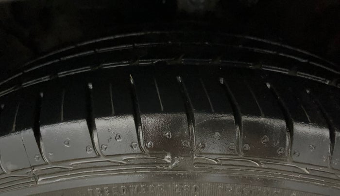 2020 KIA SELTOS HTX IVT 1.5 PETROL, Petrol, Automatic, 35,401 km, Left Front Tyre Tread
