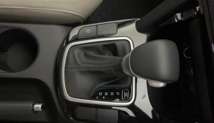 2020 KIA SELTOS HTX IVT 1.5 PETROL, Petrol, Automatic, 35,401 km, Gear Lever