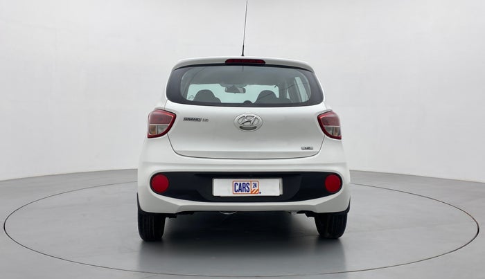 2017 Hyundai Grand i10 MAGNA 1.2 KAPPA VTVT, Petrol, Manual, 49,450 km, Back/Rear