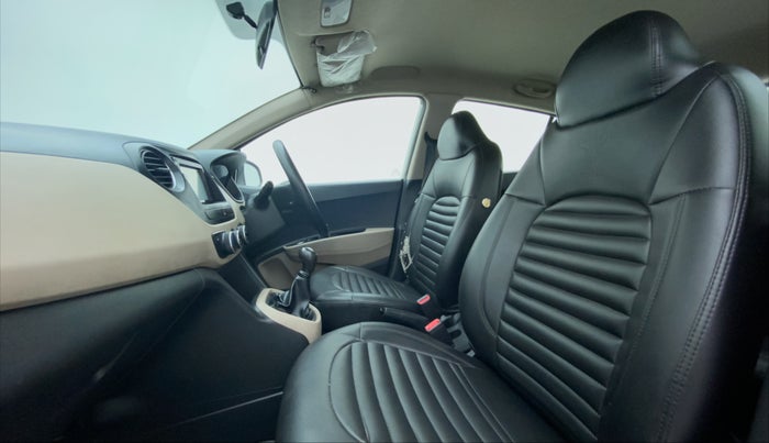 2017 Hyundai Grand i10 MAGNA 1.2 KAPPA VTVT, Petrol, Manual, 49,450 km, Right Side Front Door Cabin