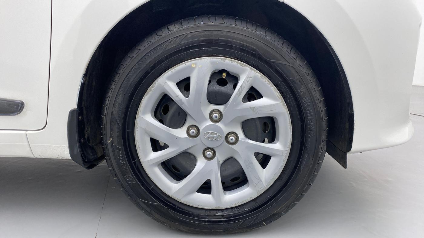 2017 Hyundai Grand i10 MAGNA 1.2 KAPPA VTVT, Petrol, Manual, 49,450 km, Right Front Wheel