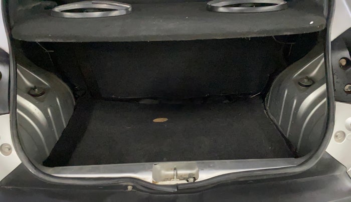 2015 Renault Kwid RXL, Petrol, Manual, 60,140 km, Boot Inside