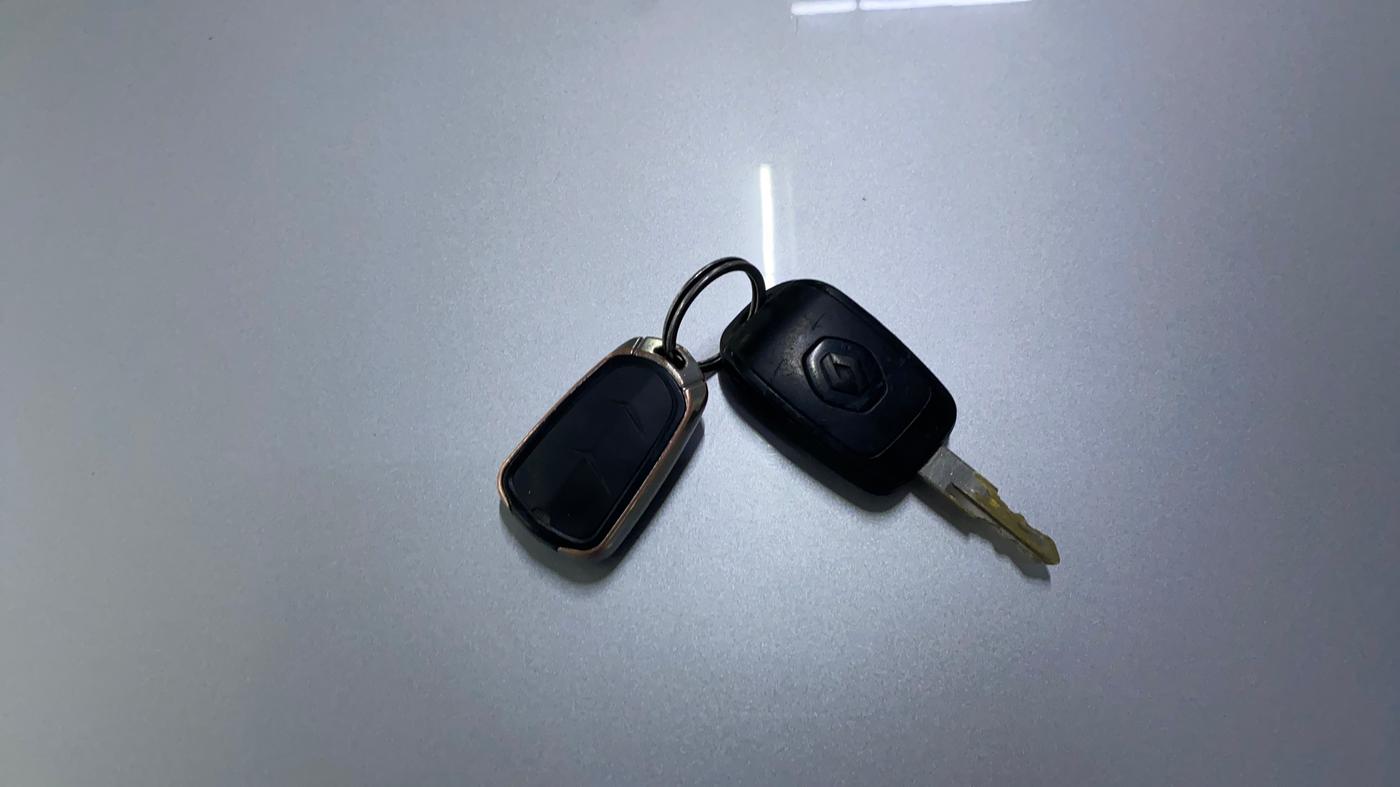 2015 Renault Kwid RXL, Petrol, Manual, 60,169 km, Key Close Up