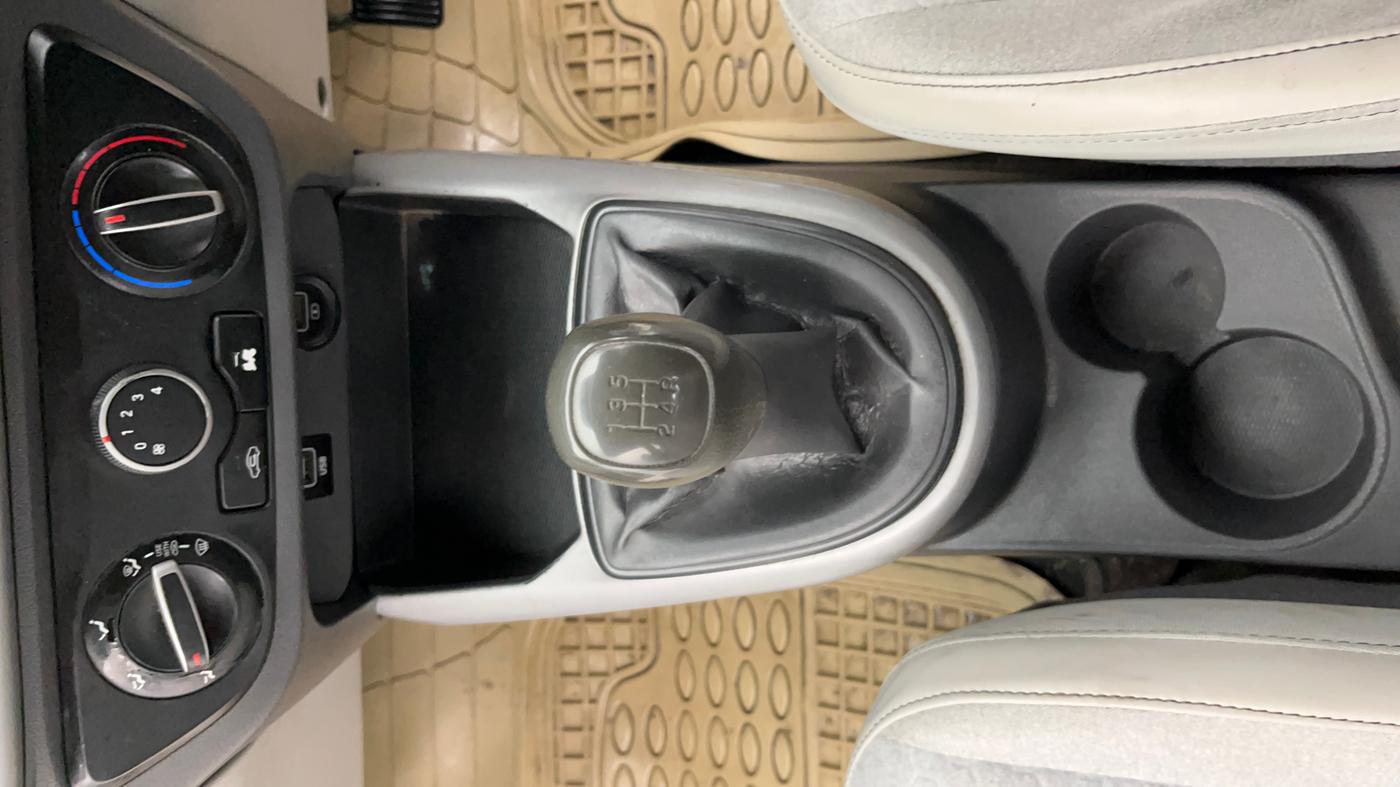 2020 Hyundai GRAND I10 NIOS MAGNA 1.2 KAPPA VTVT, Petrol, Manual, 66,035 km, Gear Lever