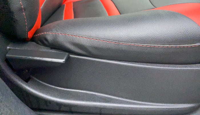 2018 Tata NEXON XM PETROL, Petrol, Manual, 10,048 km, Driver Side Adjustment Panel